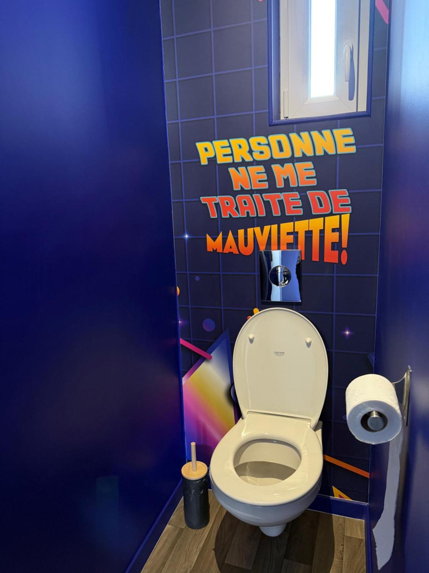 Capsule Retour Vers Le Futur Maubeuge Exteriér fotografie